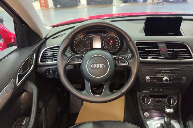 Used Audi Q3 2016 30 TFSI Fashion Model
