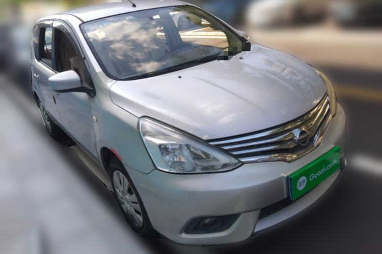 Used Nissan Livina 2013 1.6XE Manual Comfort Edition
