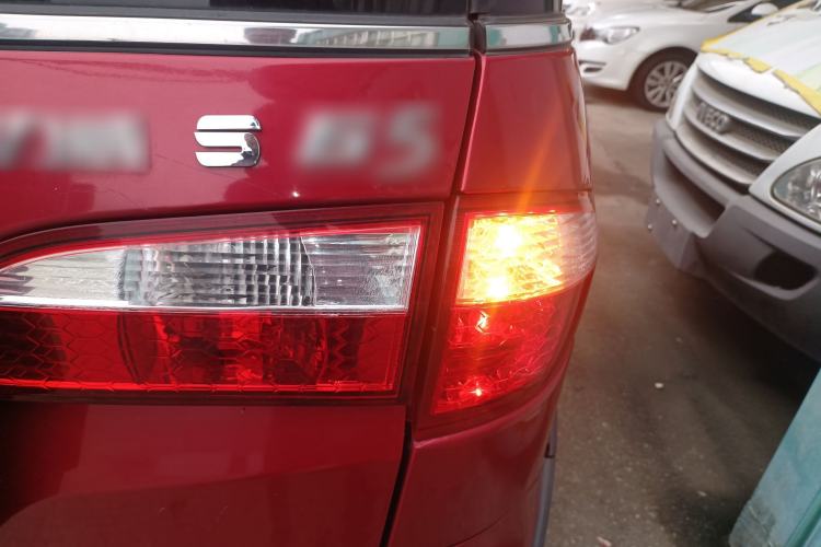 Used Oshan Olisway 2015 X6 1.4L Manual Mount Everest Edition