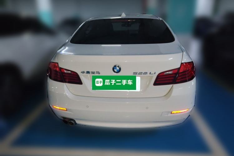 Used BMW 5 Series 2014 528Li Leading Model
