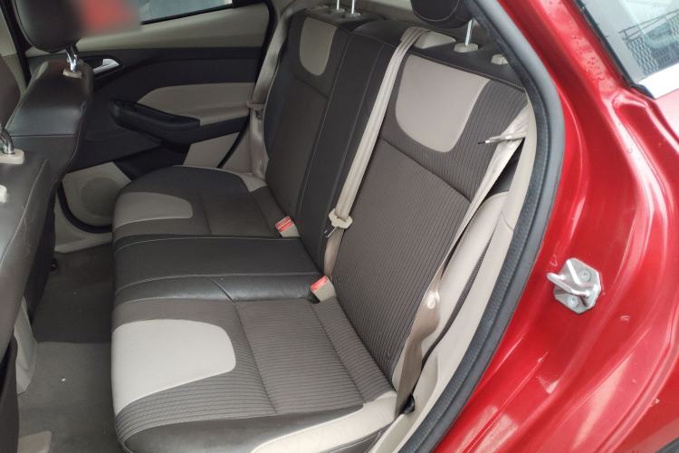 Used Ford Focus 2012 Hatchback 1.6L Automatic Fashion Edition
