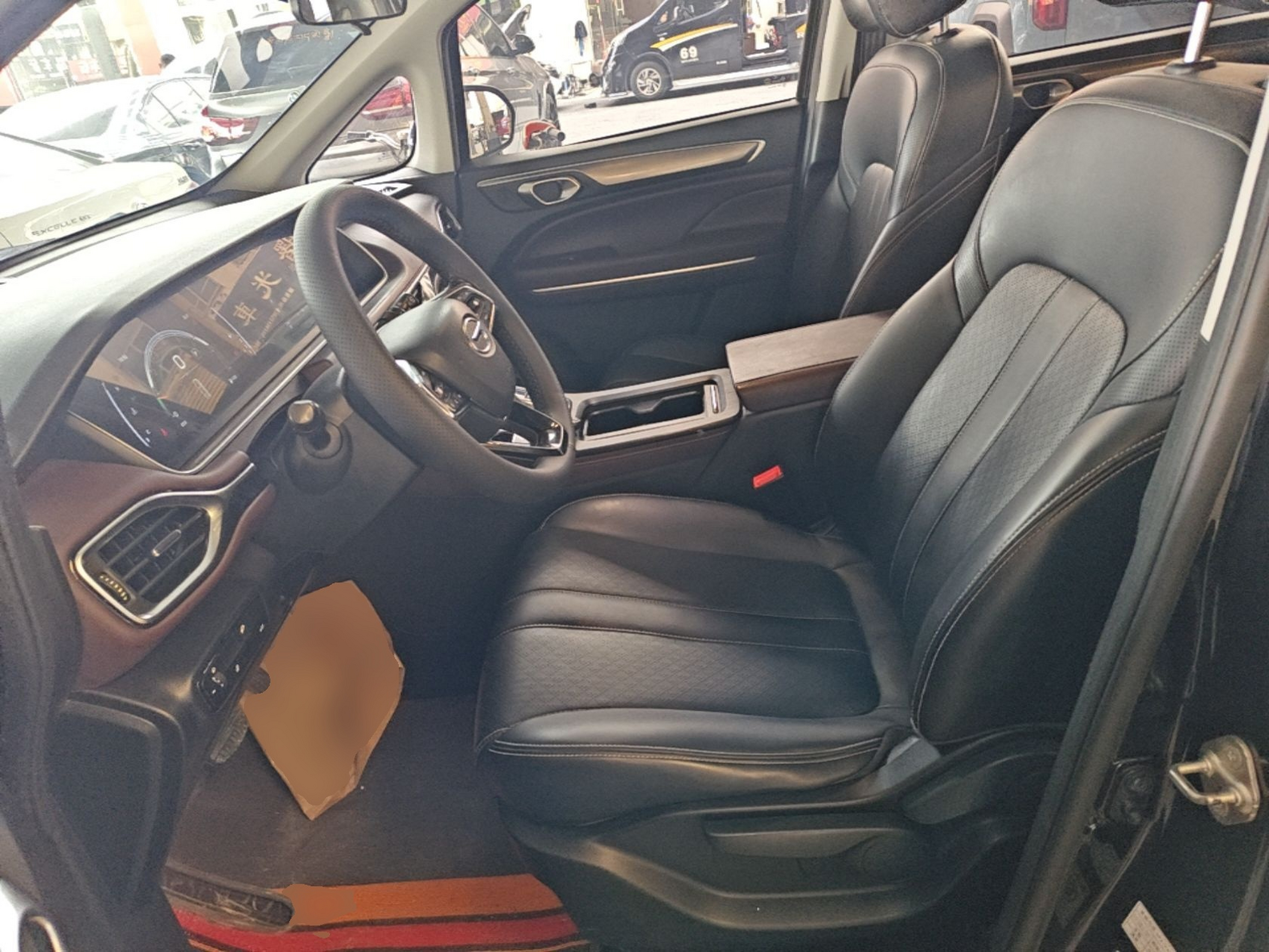 Interior delantero