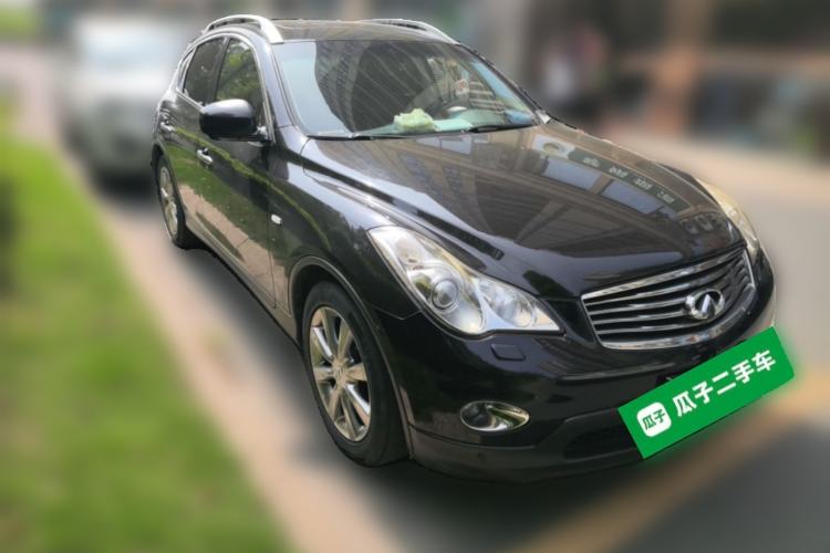 Used Infiniti EX 2011 EX25 Luxury Edition Front Right 45 Deg