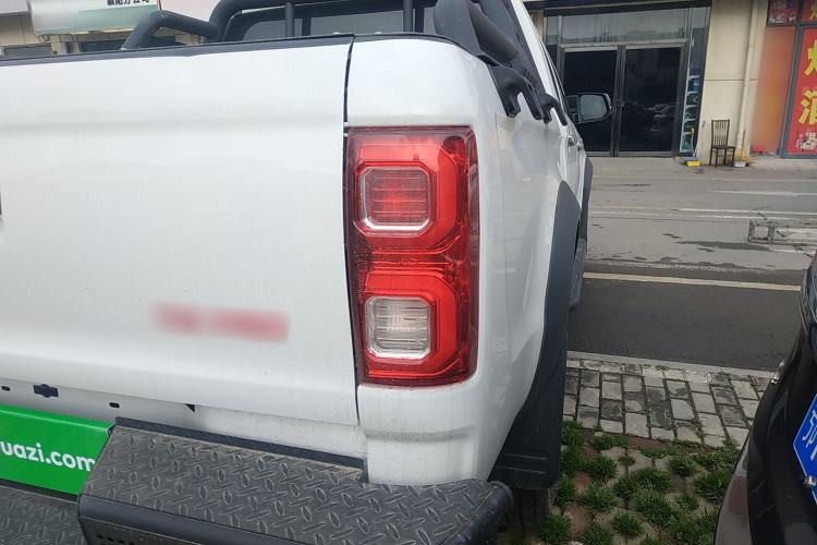 Used JAC T8 2021 2.0T PRO Diesel Two-Wheel Drive Sharp Edition Standard Dual HFC4DB2-2E