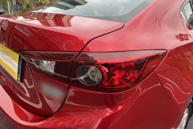 Used Mazda Mazda 3 Axela 2016 Sedan 1.5L Automatic Comfort Model