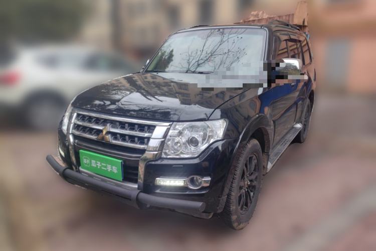 Used Mitsubishi Pajero 2016 3.0L Automatic Prestige Version China V Standard