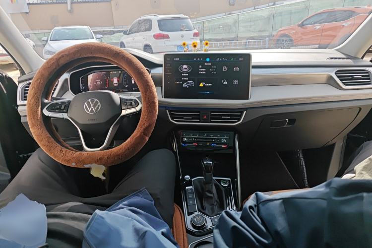 Used Volkswagen Tayron 2023 380TSI Four-Wheel Drive R-Line High-Energy Version Center Console