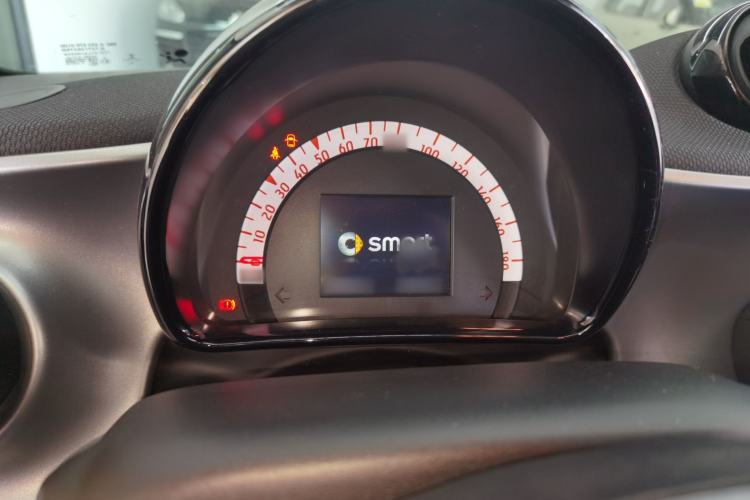 Used smart forfour 2016 1.0L 52 kW Passion Edition
