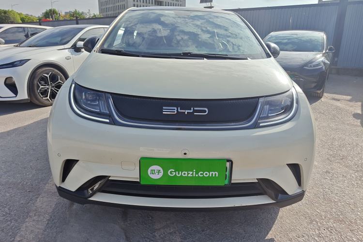 Used BYD Dolphin 2023 420 km Fashion Edition
