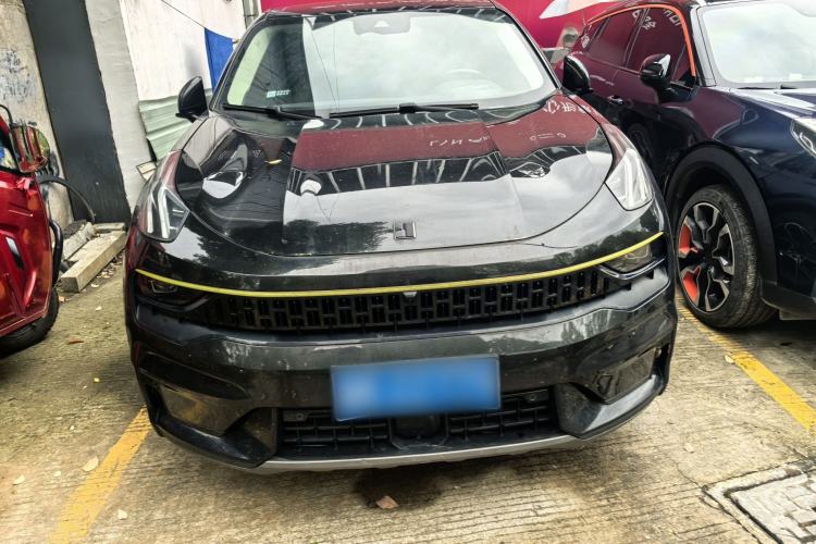 Used Lynk & Co 05 2020 2.0TD Two-Wheel Drive Shine Halo Exterior 1