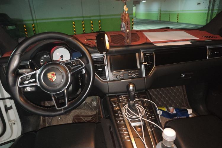 Used Porsche Macan 2014 Macan S 3.0T Center Console