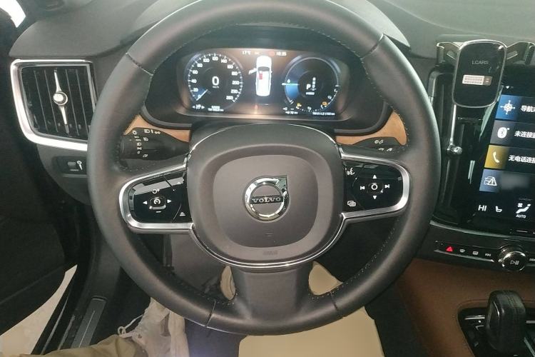 Used Volvo S90 New Energy 2021 T8 eDrive Hybrid Zhiyi Luxury Edition
