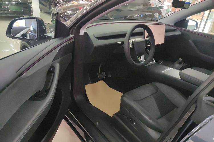 Used Tesla Model Y 2025 Long-Range All-Wheel Drive First Edition
