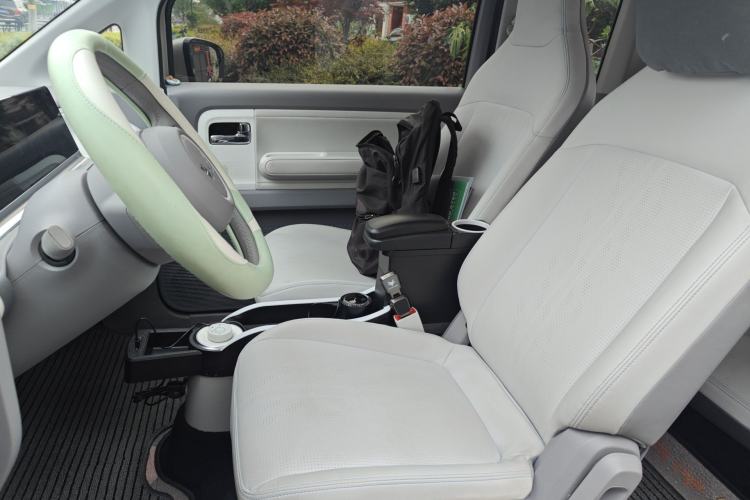 Used Wuling Air ev 2023 - Four Seats - Advanced Edition Left Front Seat