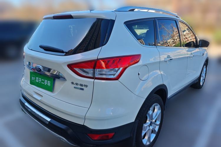 Used Ford Kuga 2015 2.0L GTDi Four-Wheel-Drive Sport Model