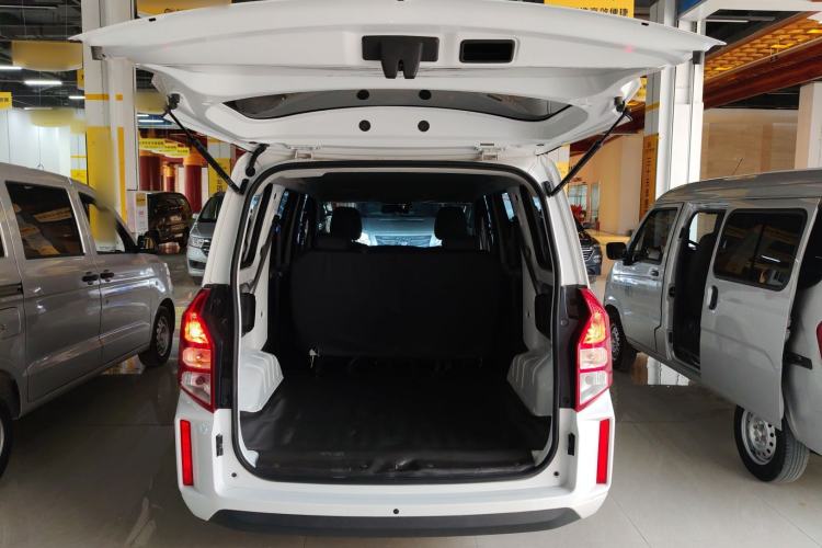 Used Wuling Hongguang PLUS 2020 1.5L Manual Standard Edition 5 Seats Trunk