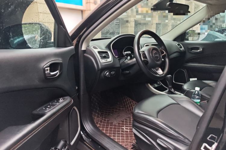 Used Jeep Compass 2020 220T Automatic Leading Edition
