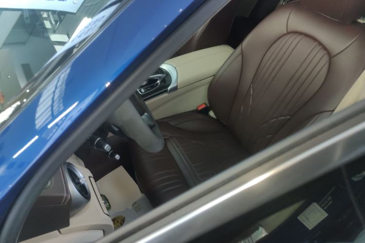 Used Mercedes-Benz C-Class 2015 Facelift C 180 L