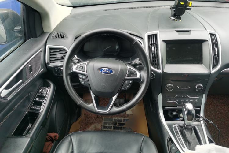 Used Ford Edge 2015 2.0T GTDi 4x4 High-Grade Model Steering Wheel