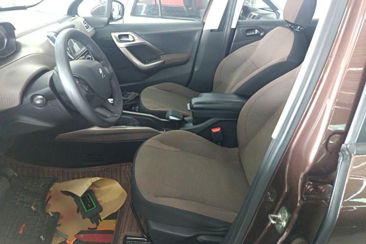 Used Peugeot 2008 2014 1.6L Automatic Fashion Edition