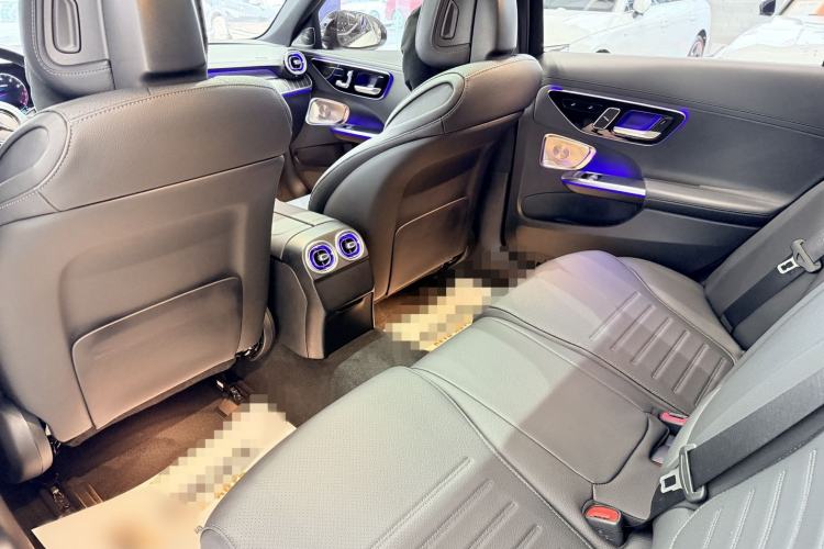 Used Mercedes-Benz C-Class 2023 Restyled C 260 L Night Edition Sports Version Interior 6