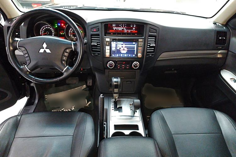 Used Mitsubishi Pajero 2014 3.0L Elite Edition
