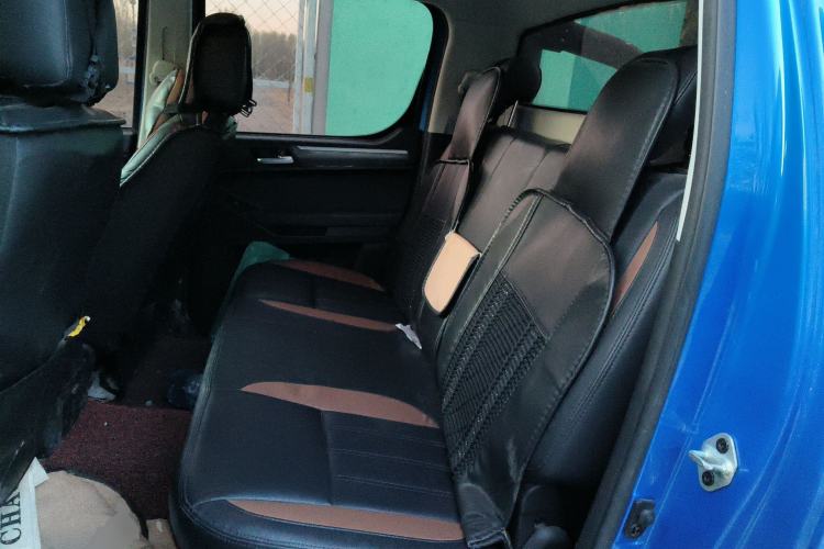 Used Foton Tunland 2018 2.4L E5 Two-Wheel Drive Elite Version 4G69S4M
