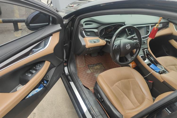 Used Buick LaCrosse 2016 28T Premium Edition Driver Seat