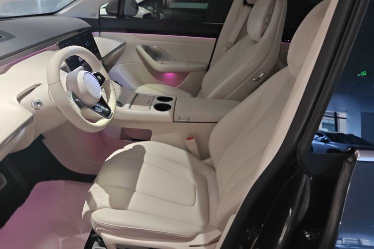 Used Hima Luxeed R7 2024 All-Electric 802 km Max
