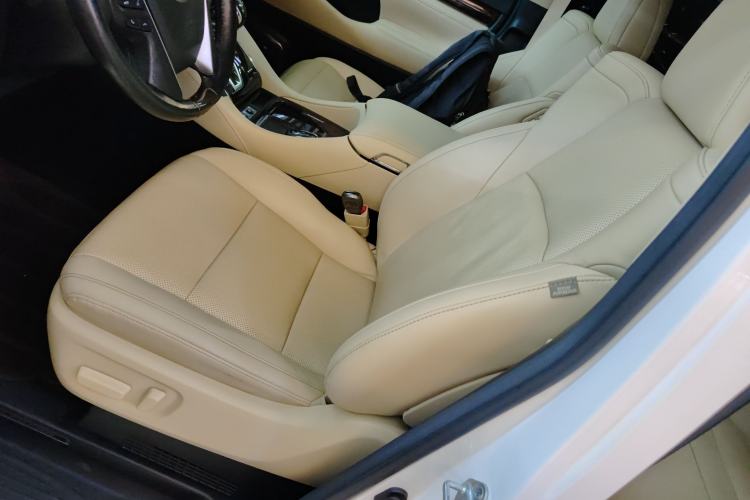 Used Toyota Alphard 2019 Dual-Engine 2.5L Luxury Edition
