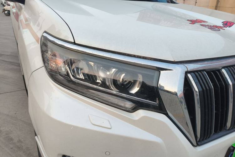 Used Toyota Prado 2019 3.5L Automatic TX-L Deluxe Edition with Rear-Mounted Spare Tire Right Front Headlight