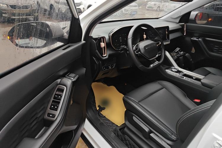 Used Wuling Xingyun 2023 2.0L DHT Standard Edition