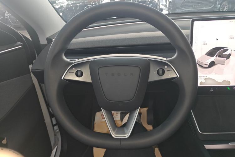 Used Tesla Model Y 2025 Rear-Wheel Drive First Edition
