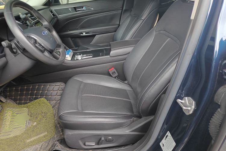 Used Ford Taurus 2017 Facelifted EcoBoost 245 Fashion Edition Left Front Seat