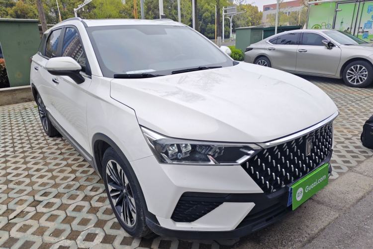 Used Bestune T77 2020 PRO 280 TID Automatic Luxury Model Front Right 45 Deg