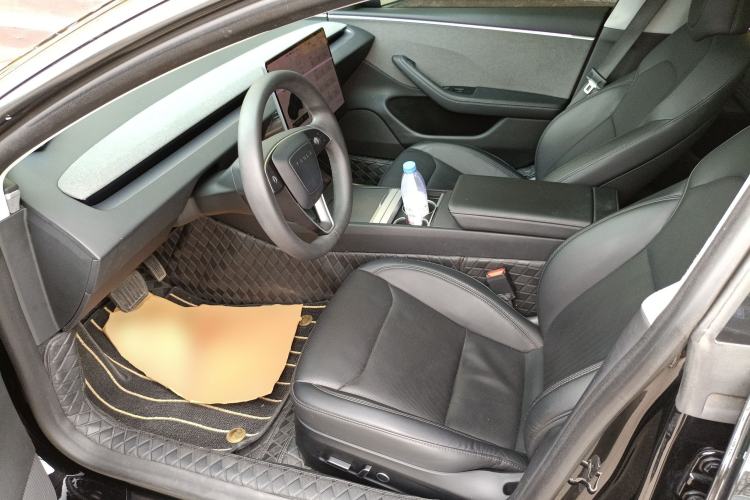 Used Tesla Model 3 2023 Rear-Wheel-Drive Version
