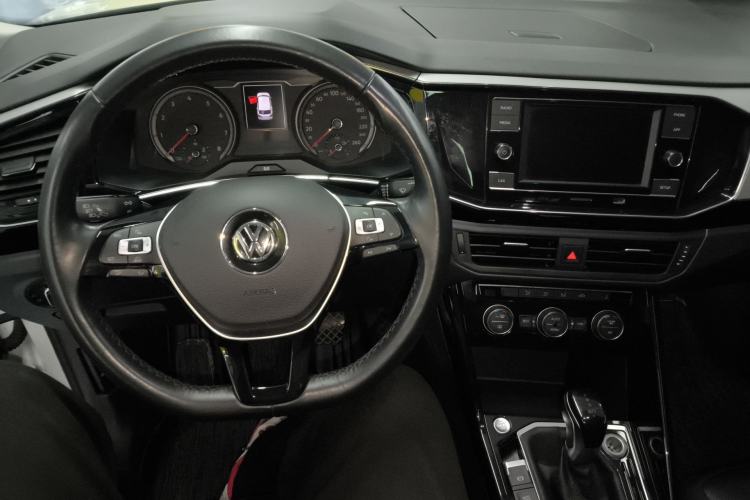 Used Volkswagen Tayron 2019 330TSI Two-Wheel Drive Luxury Model China VI Standard Center Console