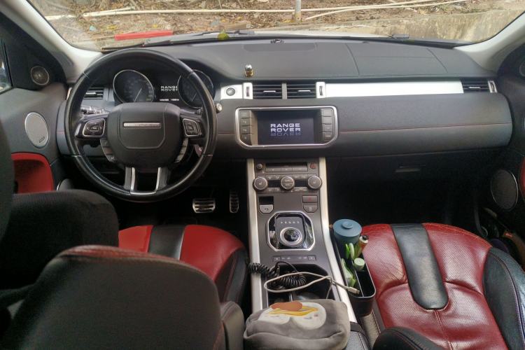 Used Land Rover Range Evoque 2012 2.0T 5-Door Ignite Edition Center Console