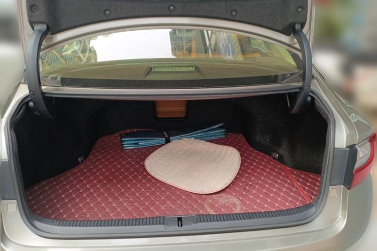 Used Lexus ES 2017 200 30th Anniversary Edition Trunk