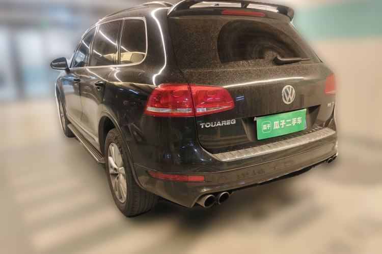Used Volkswagen Touareg 2011 3.0 TSI High-End Version Rear Left 45 Deg