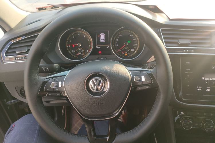 Used Volkswagen Tiguan L 2019 Updated Version 330TSI Automatic Two-Wheel Drive Panoramic Comfort Edition China VI Standard
