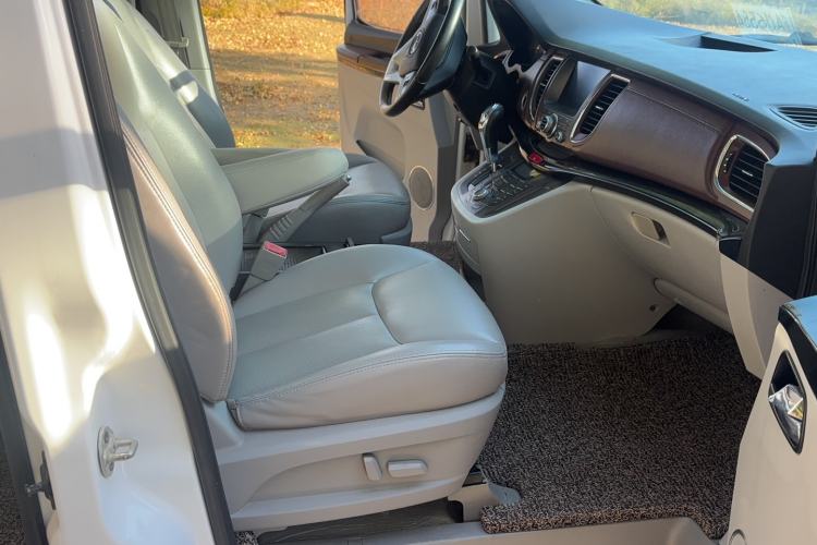 Used JAC Refine M5 2016 2.0T Gasoline Automatic Business Edition
