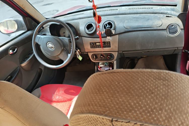 Used Lifan Auto 320 2009 1.3L Standard Edition Center Console