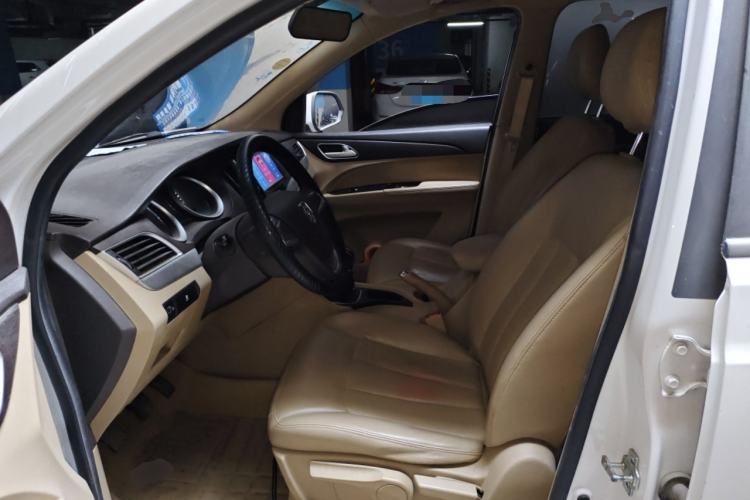 Used Baojun 730 2016 1.5L Manual Value Edition 7 Seats China V Emission Standard