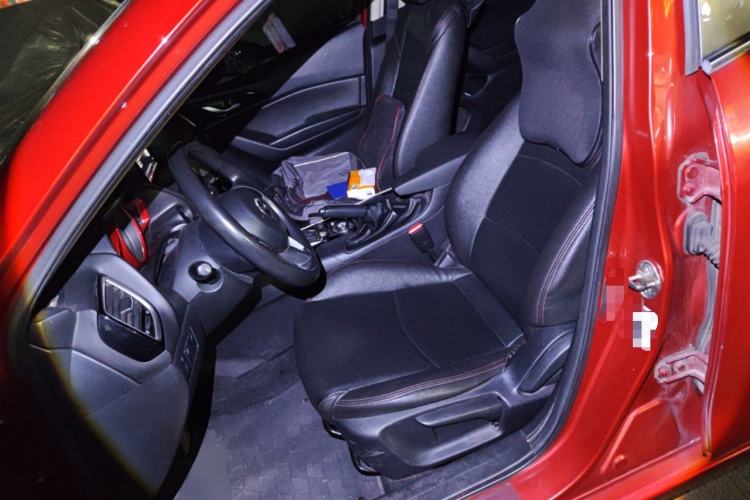 Used Mazda 3 Axela 2016 Hatchback 1.5L Automatic Luxury Model Left Front Seat