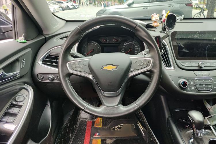 Used Chevrolet Malibu XL 2022 535T Automatic Sport Edition Steering Wheel
