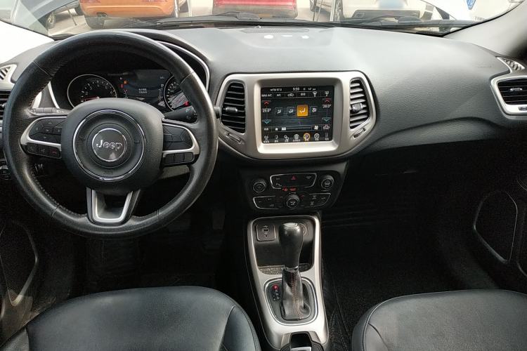 Used Jeep Compass 2017 200T Automatic Family Edition