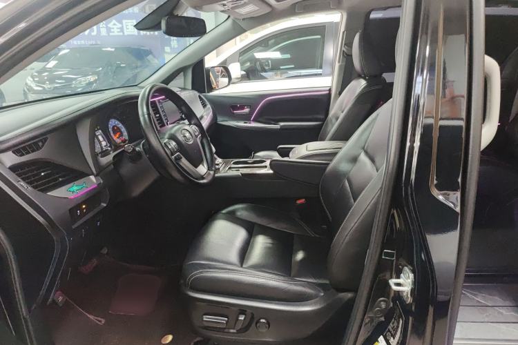 Used Toyota Sienna (Parallel Import) 2018 3.5L Four-Wheel Drive SE Version 7 Seats U.S. Specification
