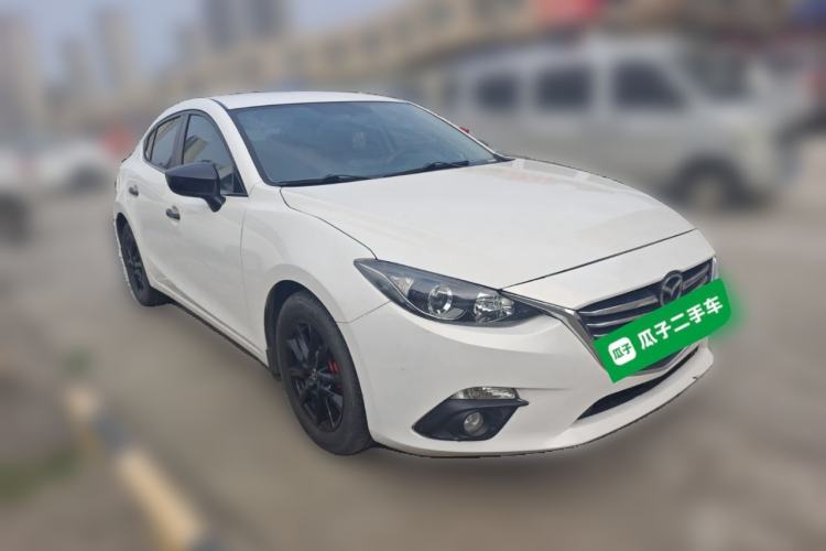 Used Mazda 3 Axela 2016 Sedan 1.5L Automatic Comfort Model