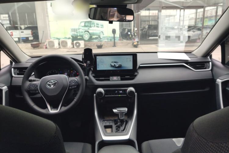 Used Toyota RAV4 2023 2.0L CVT Two-Wheel Drive Urban Edition
